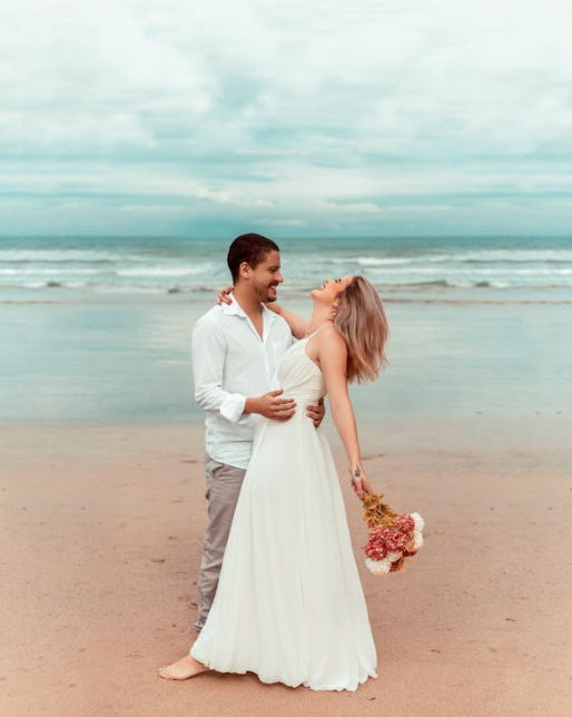 Best Dresses for Florida Sunsets & Sea Breezes